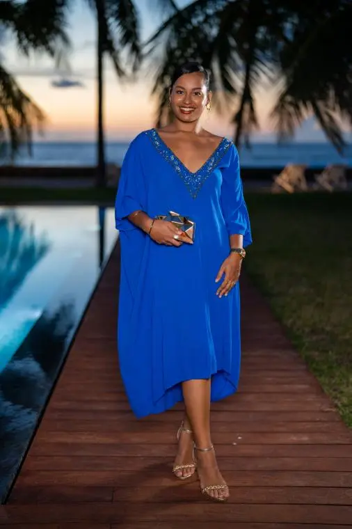 Robe courte style poncho, Noir, L