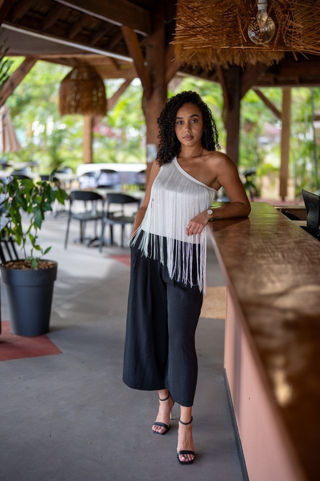 Debardeur "asym&eacute;trique" franges