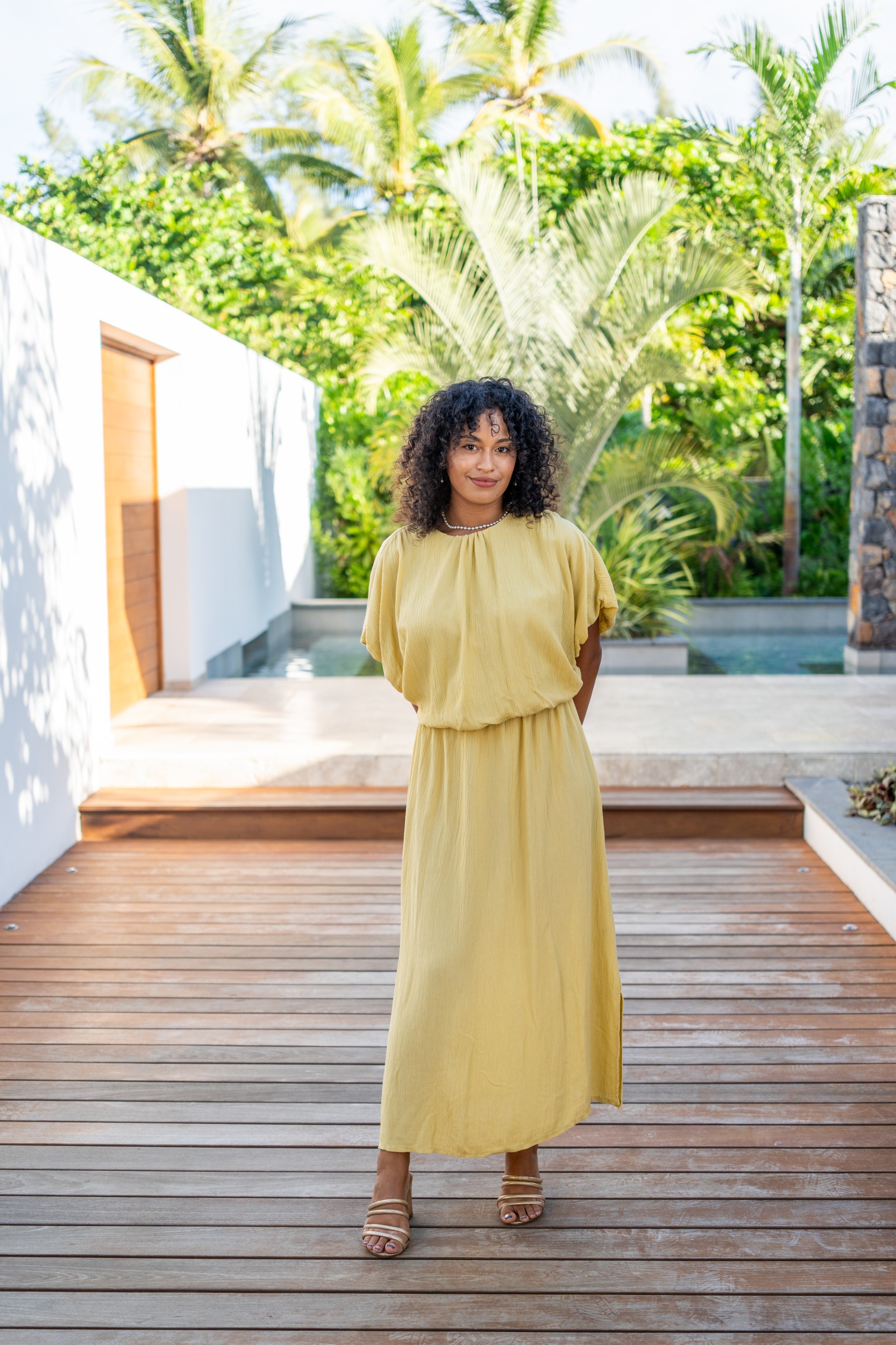 Robe longue cr&eacute;pon